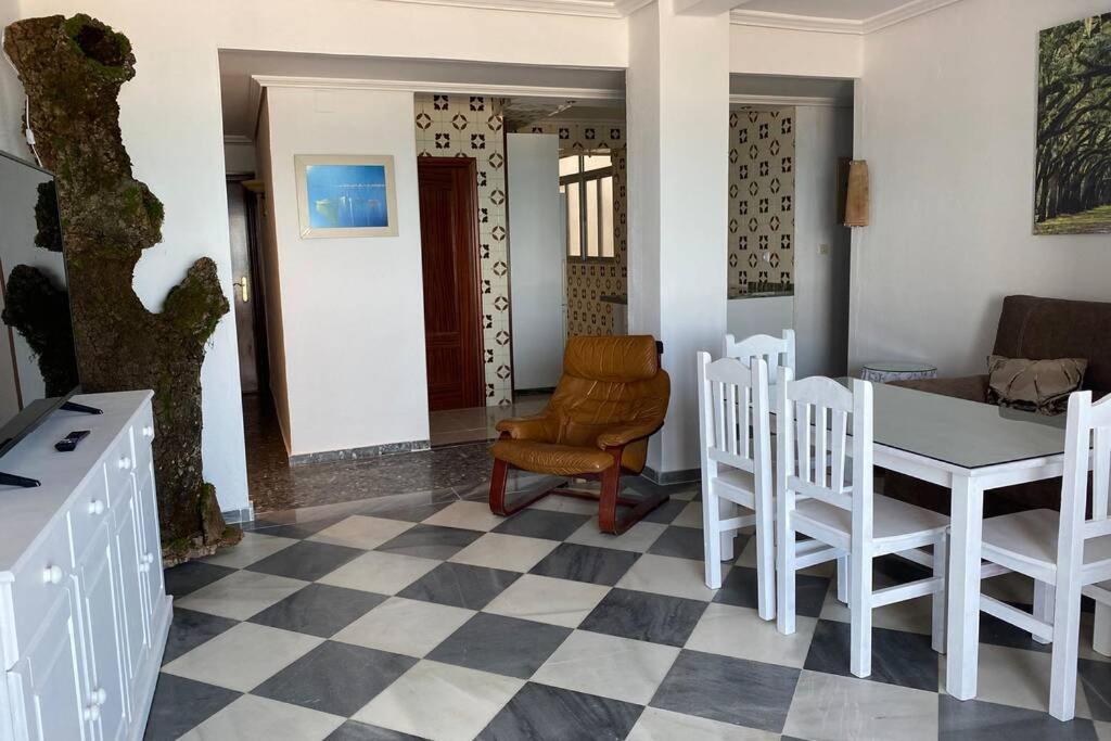Appartamento The Traveller`s house Mirador playa la Caleta en Cádiz Esterno foto